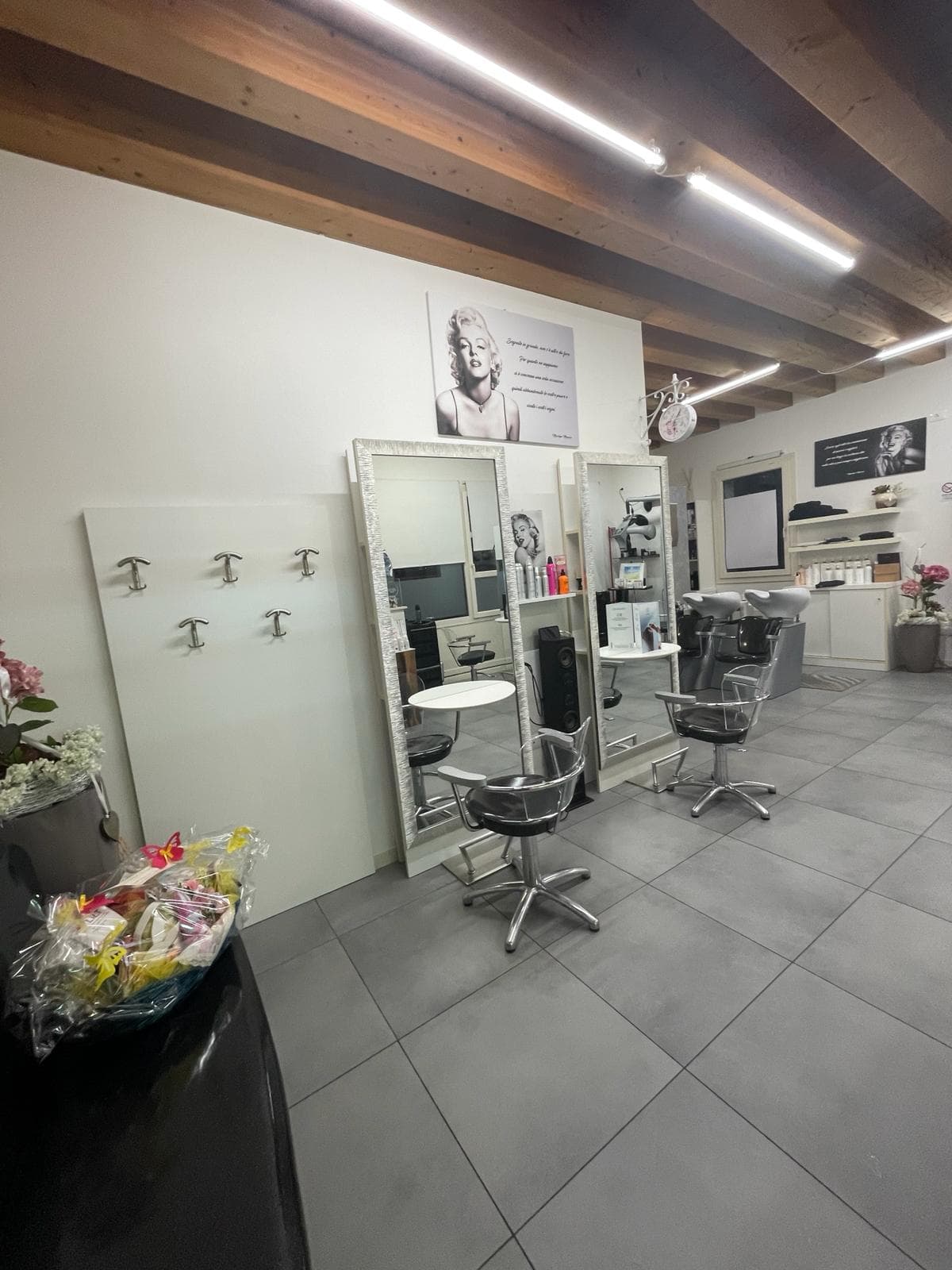 Lavoro parrucchiere 6